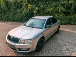 Silber Gebraucht 2003 Skoda Superb Limousine | 500 € (Superpreis)