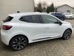 Weiß Gebraucht 2022 Renault Clio V Techno Kleinwagen | 17.550 € (Fairer Preis)