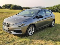 Grau Gebraucht 2020 Opel Astra Edition Limousine | 12.500 € (Fairer Preis)