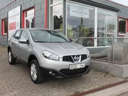 Silber Gebraucht 2012 Nissan Qashqai Acenta SUV | 8.605 € (Etwas zu teuer)