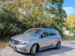 Grau Gebraucht 2013 Mercedes B200 Van / Kleinbus | 12.700 € (Fairer Preis)