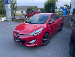 Rot Gebraucht 2013 Hyundai i30 Limousine | 7.900 € (Fairer Preis)