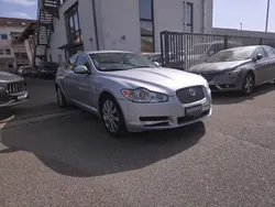 Silber Gebraucht 2010 Jaguar XF Limousine | 5.999 € (Fairer Preis)