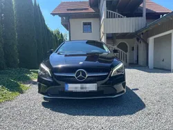 Schwarz Gebraucht 2016 Mercedes CLA180 Limousine | 15.500 €