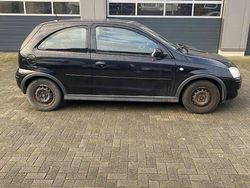 Schwarz Gebraucht 2005 Opel Corsa Limousine | 550 € (Superpreis)