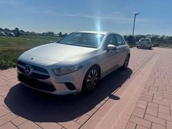 Silber Gebraucht 2020 Mercedes A180 Limousine | 15.900 € (Superpreis)