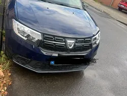 Blau Gebraucht 2017 Dacia Logan MCV Kombi | 3.900 €
