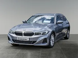 Grau Gebraucht 2023 BMW 318 Kombi | 25.555 € (Guter Preis)
