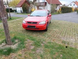Rot Gebraucht 1999 Opel Astra Limousine | 2.700 €