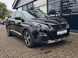 Noir perla nera Gebraucht 2020 Peugeot 5008 Allure Van / Kleinbus | 17.890 € (Superpreis)
