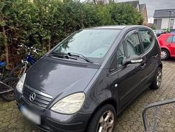 Schwarz Gebraucht 2001 Mercedes A190 Kleinwagen | 1.200 € (Superpreis)