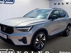 Silber Gebraucht 2024 Volvo XC40 Plus SUV | 37.950 € (Fairer Preis)