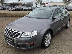 Grau Gebraucht 2007 VW Passat Limousine | 4.299 € (Etwas zu teuer)