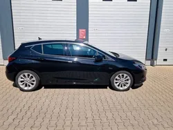 Schwarz Gebraucht 2019 Opel Astra Ultimate Limousine | 17.299 € (Fairer Preis)