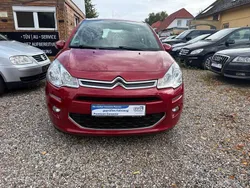 Rot Gebraucht 2017 Citroën C3 SELECTION Kleinwagen | 3.700 €