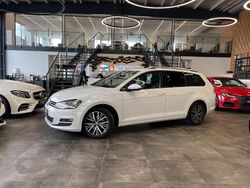 Weiß Gebraucht 2016 VW Golf VII Allstar Kombi | 9.490 € (Fairer Preis)
