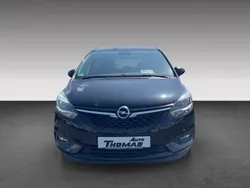 Schwarz Gebraucht 2018 Opel Zafira Van / Kleinbus | 14.880 € (Fairer Preis)