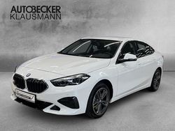 Weiss Gebraucht 2024 BMW 220 Sport Line Coupé | 34.572 € (Fairer Preis)
