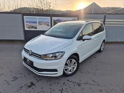 Weiß Gebraucht 2020 VW Touran Van / Kleinbus | 19.999 € (Superpreis)