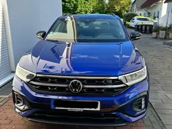 Blau Gebraucht 2022 VW T-Roc R-line SUV | 30.777 € (Teuer)