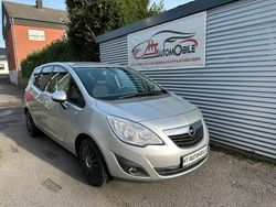 Silber Gebraucht 2012 Opel Meriva Van / Kleinbus | 5.299 € (Fairer Preis)
