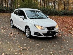 Weiß Gebraucht 2009 Seat Ibiza Kleinwagen | 2.350 € (Fairer Preis)