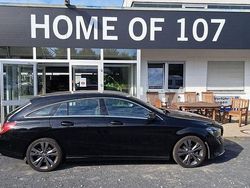 Schwarz Gebraucht 2018 Mercedes CLA200 Shooting Brake Kombi | 19.450 € (Fairer Preis)