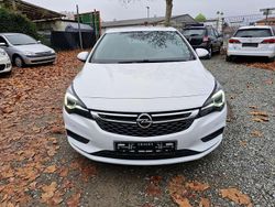 Weiß Gebraucht 2017 Opel Astra Innovation Limousine | 8.990 € (Guter Preis)