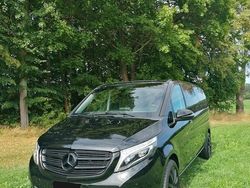 Schwarz Gebraucht 2018 Mercedes V250 Van / Kleinbus | 32.500 € (Fairer Preis)