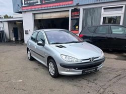 Silber Gebraucht 2003 Peugeot 206 Kleinwagen | 3.750 € (Teuer)