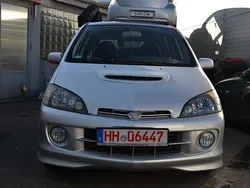 Silber perleffekt s07 Gebraucht 2002 Daihatsu YRV Van / Kleinbus | 4.490 €