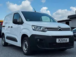 Weiß Gebraucht 2021 Citroën Berlingo Van / Kleinbus | 11.500 € (Fairer Preis)