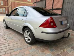 Silber Gebraucht 2001 Ford Mondeo Limousine | 1.390 € (Guter Preis)