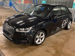 Schwarz Gebraucht 2015 Audi A1 Sportback Kleinwagen | 6.500 € (Fairer Preis)