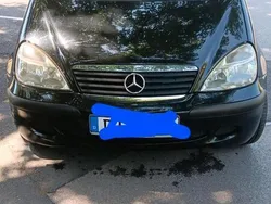 Schwarz Gebraucht 2002 Mercedes A140 Kleinwagen | 1.500 €