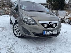 Schwarz Gebraucht 2010 Opel Meriva Design Edition Van / Kleinbus | 3.800 € (Guter Preis)