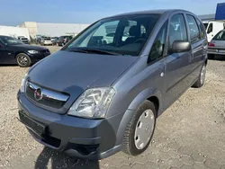 Silber Gebraucht 2006 Opel Meriva Basis Van / Kleinbus | 3.490 € (Fairer Preis)