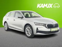 Silber Gebraucht 2024 Skoda Octavia Selection Kombi | 30.450 € (Superpreis)