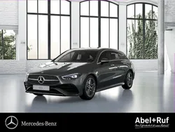 Grau Gebraucht 2024 Mercedes CLA200 Shooting Brake AMG Kombi | 32.449 € (Fairer Preis)