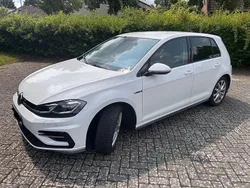 Weiß Gebraucht 2019 VW Golf VII Highline Limousine | 16.400 € (Guter Preis)