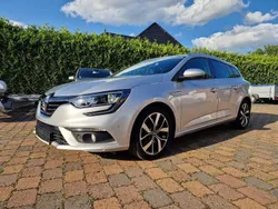 Silber Gebraucht 2018 Renault Mégane GrandTour Bose Edition Kombi | 12.800 € (Guter Preis)
