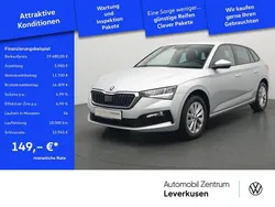 Schwarz / brilliant silber (metallic) Gebraucht 2024 Skoda Scala Tour Kleinwagen | 19.680 € (Guter Preis)