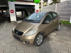 Gold Gebraucht 2005 Mercedes A150 Kleinwagen | 2.350 €