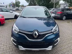 Blau Gebraucht 2019 Renault Captur Collection SUV | 12.490 € (Fairer Preis)