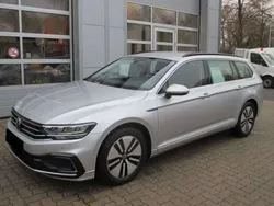 Silber Gebraucht 2020 VW Passat Kombi | 21.500 € (Guter Preis)
