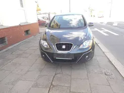 Grau Gebraucht 2011 Seat Altea Stylance Van / Kleinbus | 4.500 € (Fairer Preis)