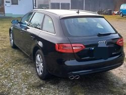 Schwarz Gebraucht 2015 Audi A4 Kombi | 12.400 € (Fairer Preis)