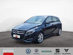 Kosmosschwarz metalliclack Gebraucht 2016 Mercedes B180 Urban Van / Kleinbus | 13.490 € (Fairer Preis)