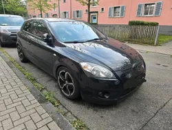 Schwarz Gebraucht 2008 Kia Ceed Kleinwagen | 3.200 € (Etwas zu teuer)