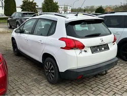 Silber Gebraucht 2013 Peugeot 2008 Access SUV | 5.000 € (Etwas zu teuer)